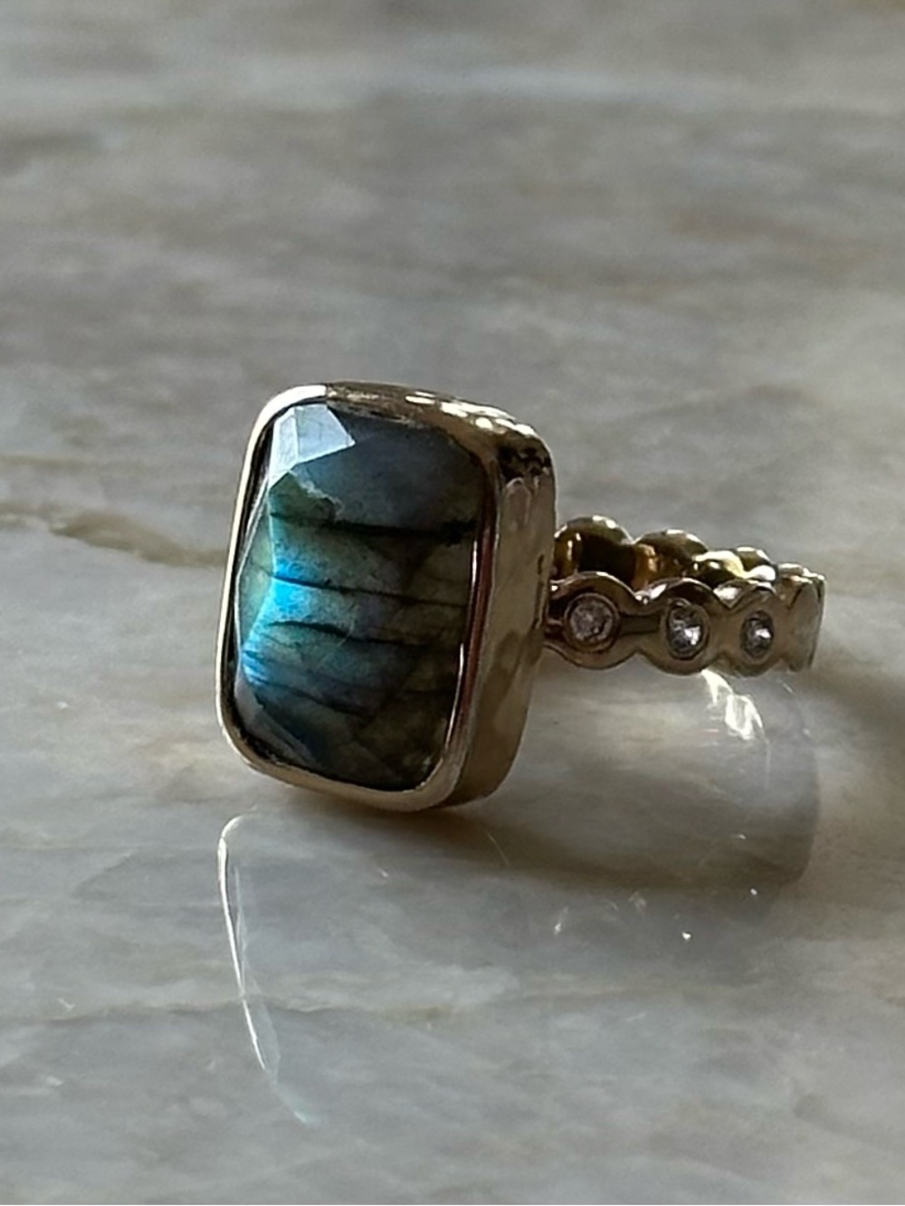 MELINDA MARIA Cushion Cut LABRADORITE Hammered Gold Ring - Size 9-